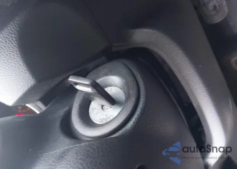 2009 Nissan Versa 1.8S z USA, uszkodzony, nr VIN 3N1BC13E09L38182